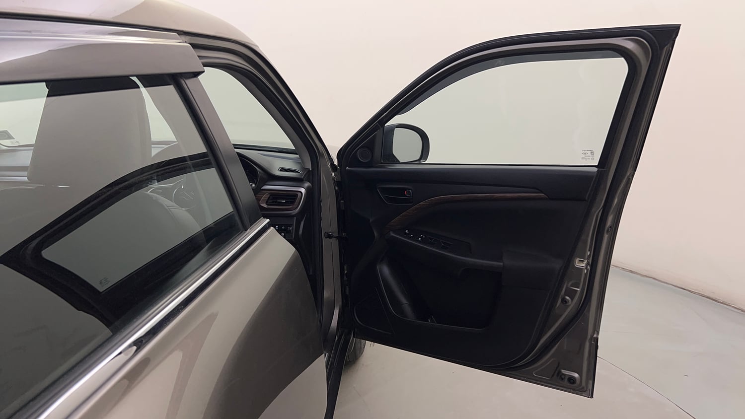 Used 2023 Maruti Suzuki Brezza Vxi AT Petrol Automatic interior RIGHT FRONT DOOR OPEN VIEW