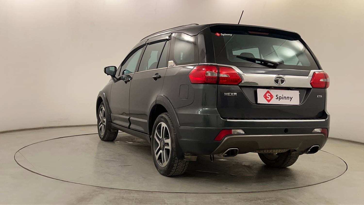 Used 2017 Tata Hexa XTA 4x2 7 STR Diesel Automatic exterior LEFT REAR CORNER VIEW