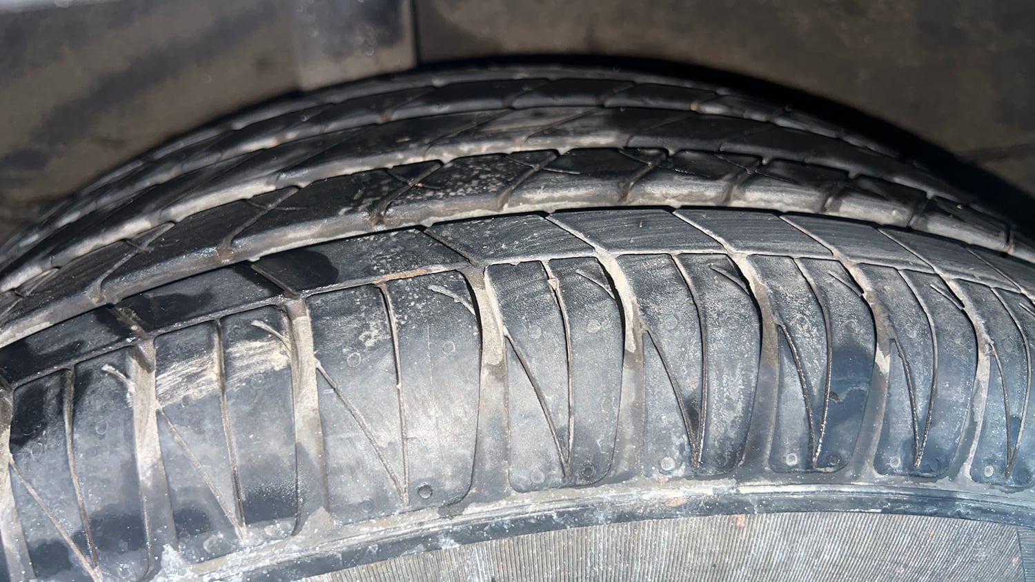 Used 2023 Kia Sonet HTK Plus 1.2 Petrol Manual tyres RIGHT REAR TYRE TREAD VIEW