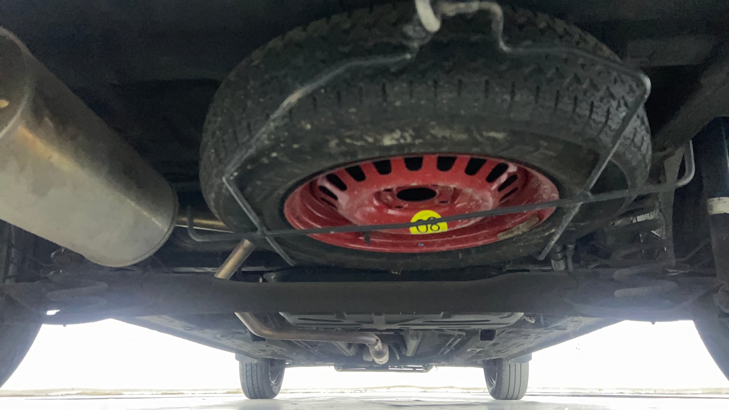Used 2021 Renault Triber RXZ EASY-R AMT Petrol Automatic extra REAR UNDERBODY VIEW (TAKEN FROM REAR)
