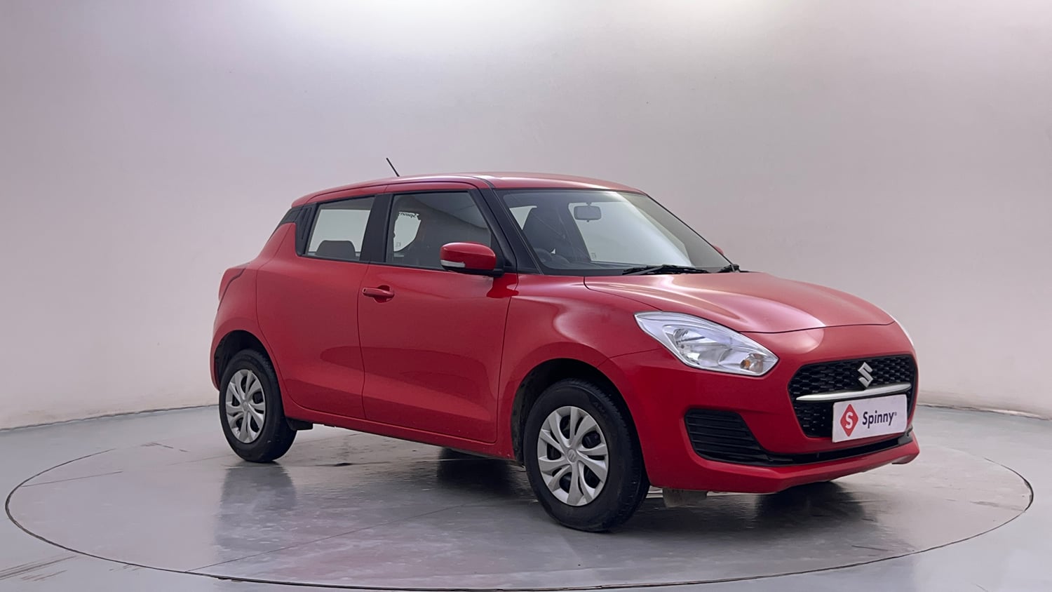 Used 2023 Maruti Suzuki Swift VXi AMT Petrol Automatic exterior RIGHT FRONT CORNER VIEW