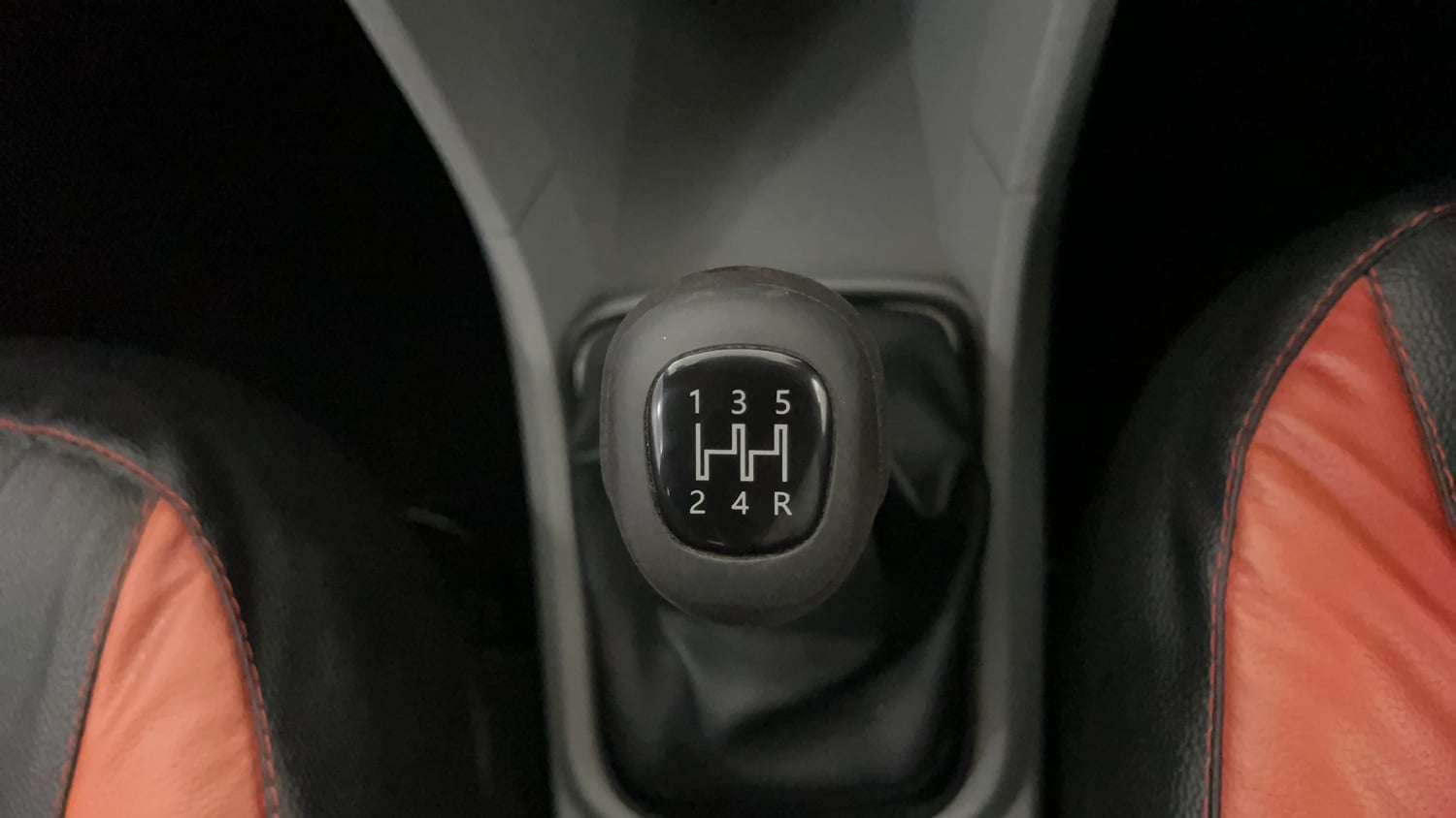 Used 2021 Tata Tiago XT Petrol Manual interior GEAR  KNOB VIEW