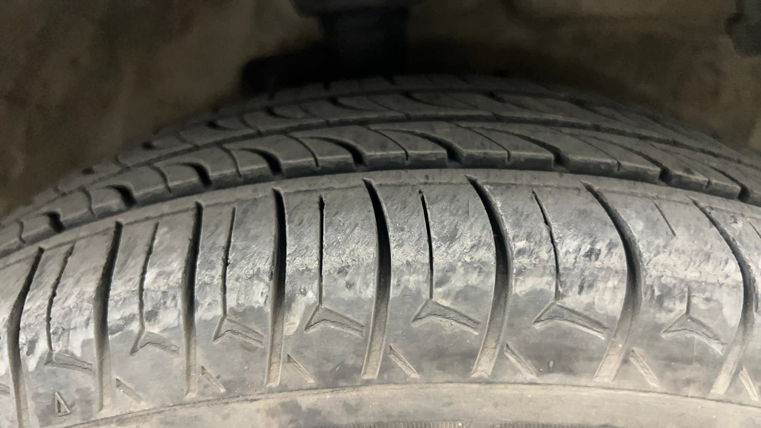 Used 2014 Maruti Suzuki Celerio VXi Petrol Manual tyres RIGHT FRONT TYRE TREAD VIEW