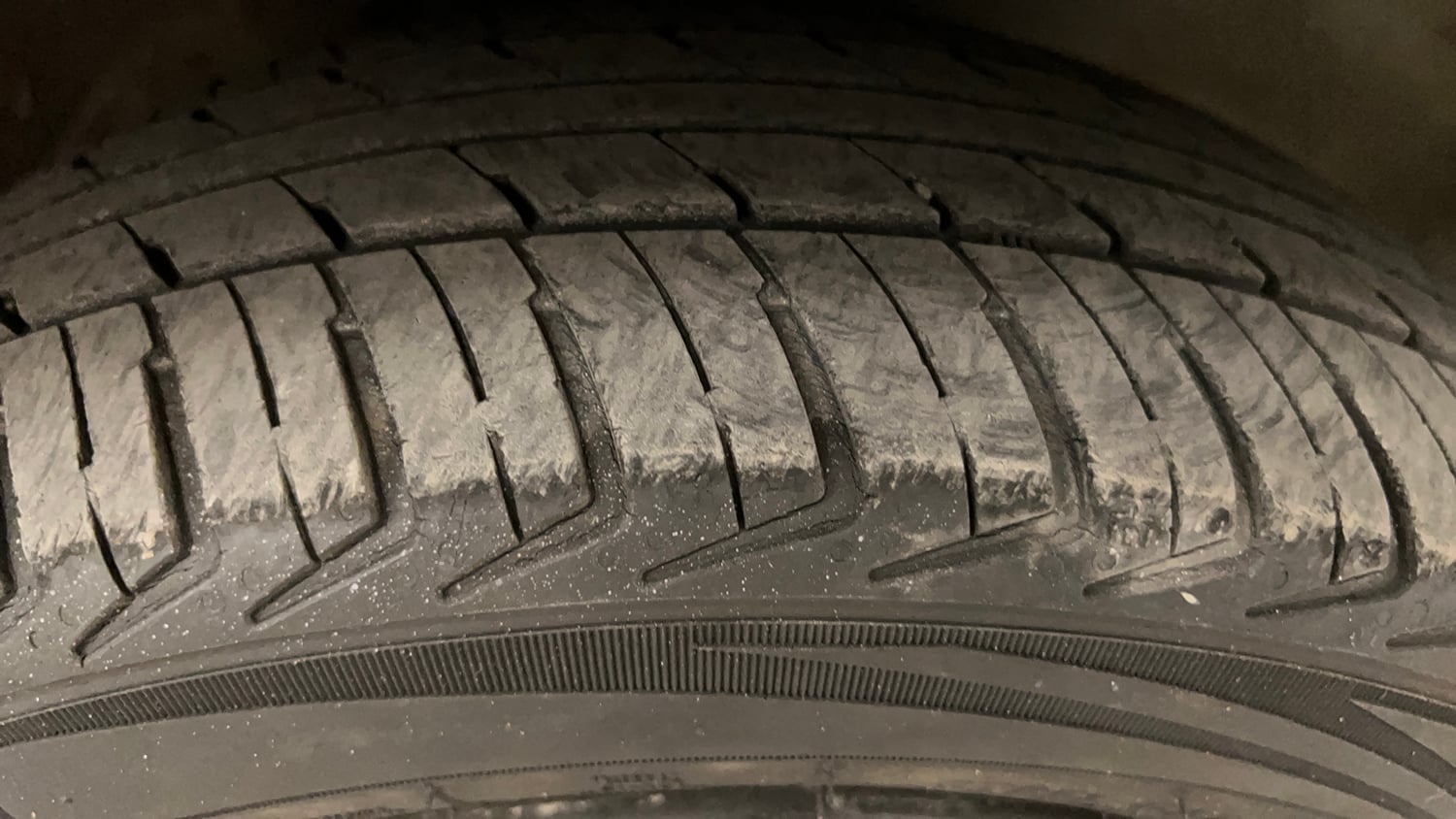 Used 2016 Maruti Suzuki Alto K10 VXi Petrol Manual tyres RIGHT FRONT TYRE TREAD VIEW