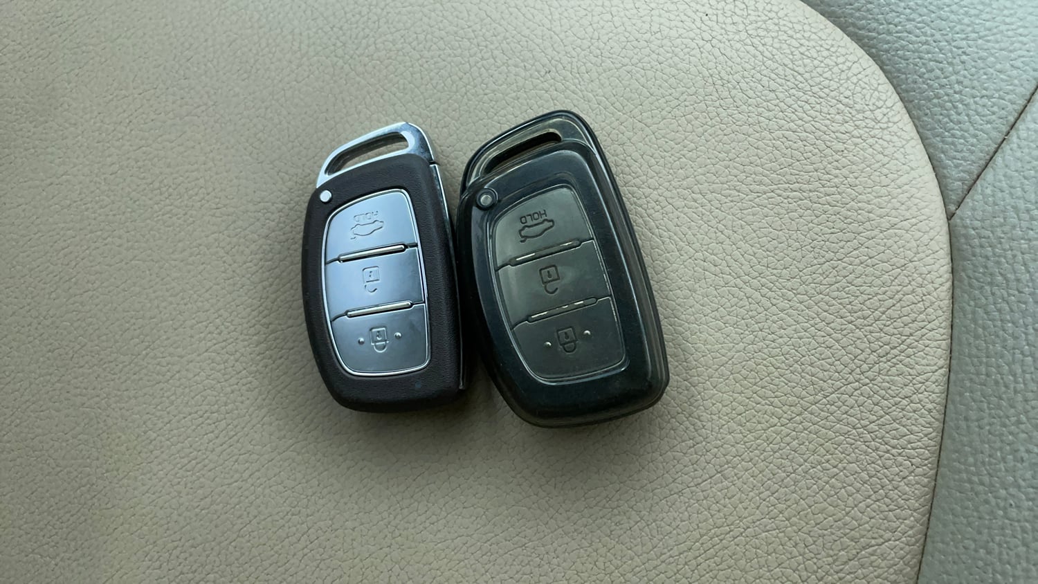 Used 2014 Hyundai Grand i10 Asta AT 1.2 Kappa VTVT Petrol Automatic extra CAR KEY VIEW