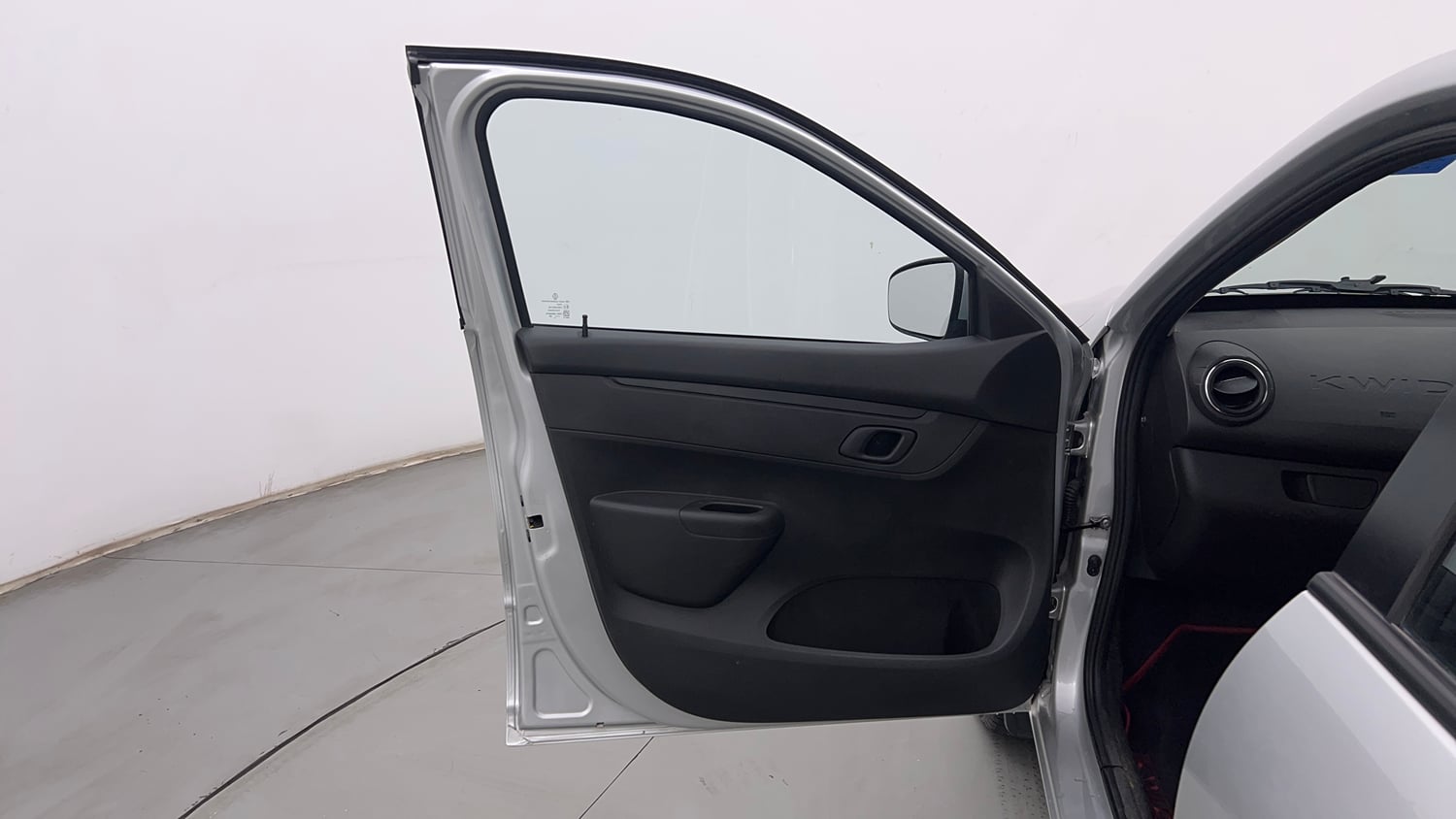 Used 2025 Renault Kwid RXT 1.0L AMT Petrol Automatic interior LEFT FRONT DOOR OPEN VIEW