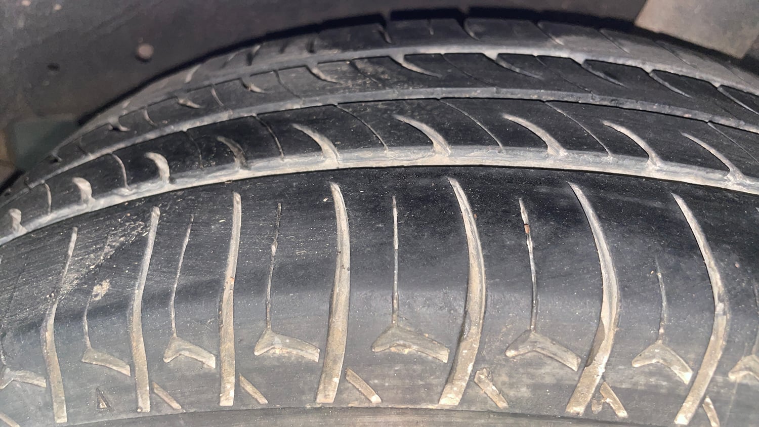 Used 2016 Maruti Suzuki Celerio ZXi AMT Petrol Automatic tyres LEFT REAR TYRE TREAD VIEW