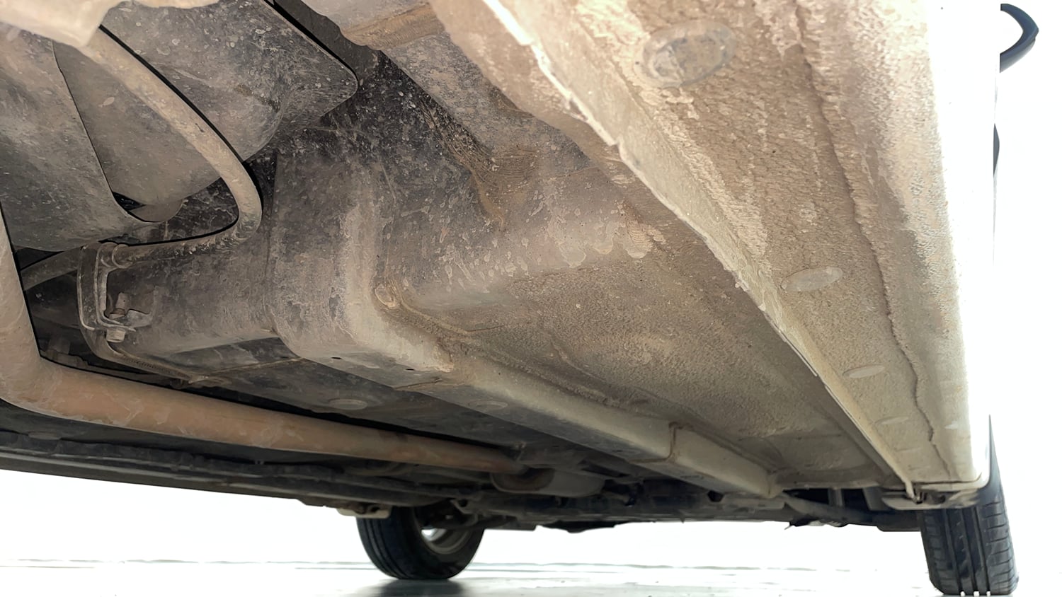 Used 2014 Hyundai Grand i10 Asta AT 1.2 Kappa VTVT Petrol Automatic extra REAR RIGHT UNDERBODY VIEW
