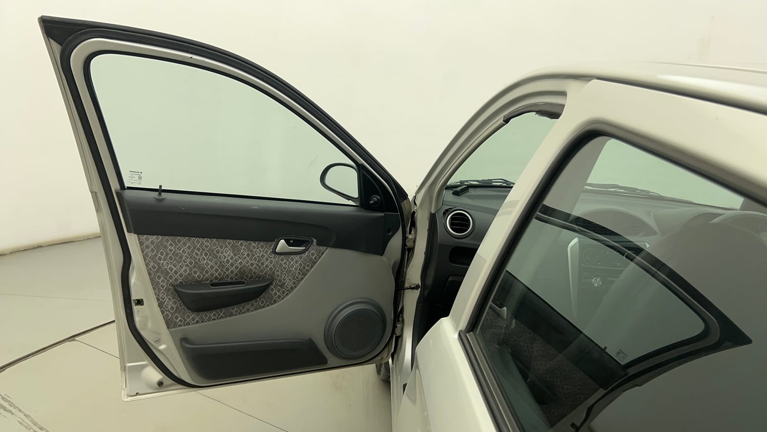Used 2017 Maruti Suzuki Alto 800 LXi Petrol Manual interior LEFT FRONT DOOR OPEN VIEW