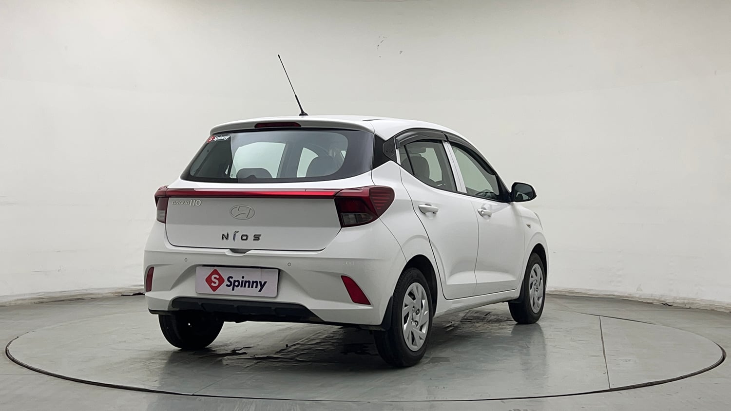 Used 2025 Hyundai Grand i10 Nios Magna 1.2 Kappa Petrol Manual exterior RIGHT REAR CORNER VIEW