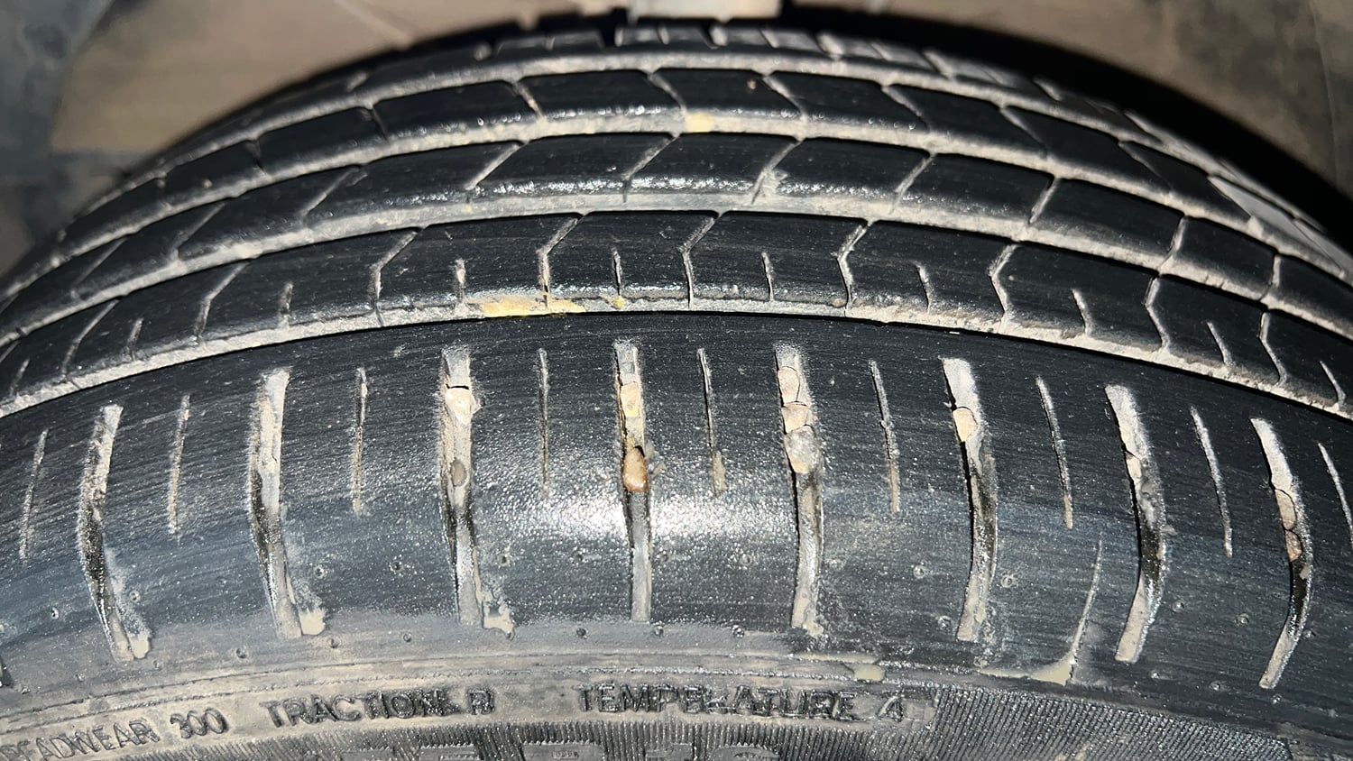 Used 2024 Maruti Suzuki Baleno Alpha AGS Petrol Automatic tyres LEFT FRONT TYRE TREAD VIEW
