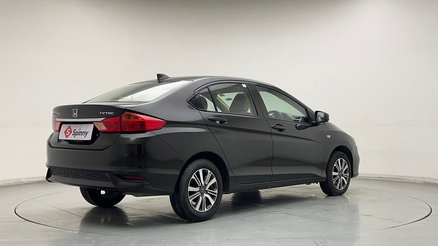 Used 2019 Honda City SV Petrol Petrol Manual exterior RIGHT REAR CORNER VIEW