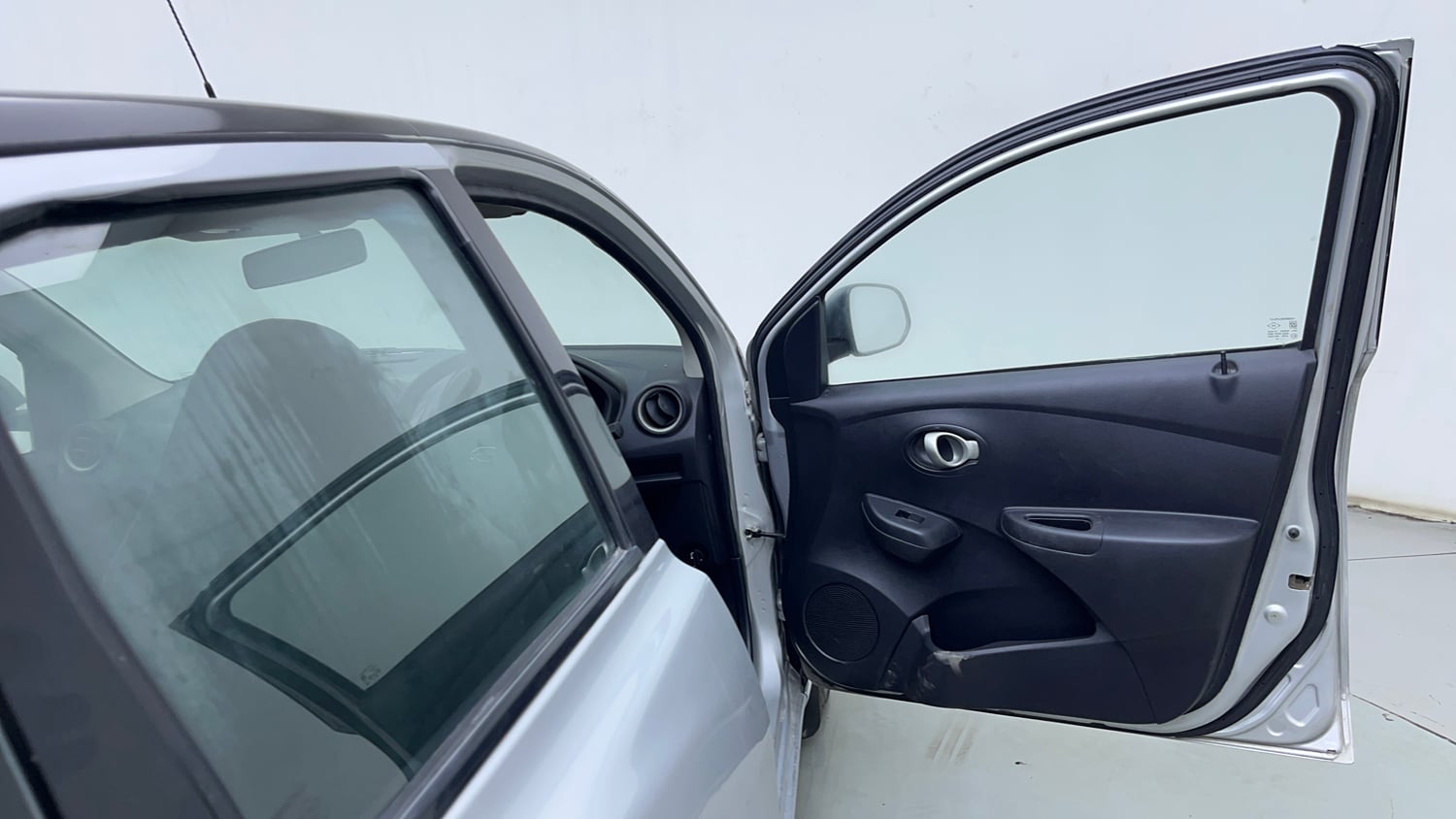 Used 2018 Datsun Go Plus T Petrol Manual interior RIGHT FRONT DOOR OPEN VIEW