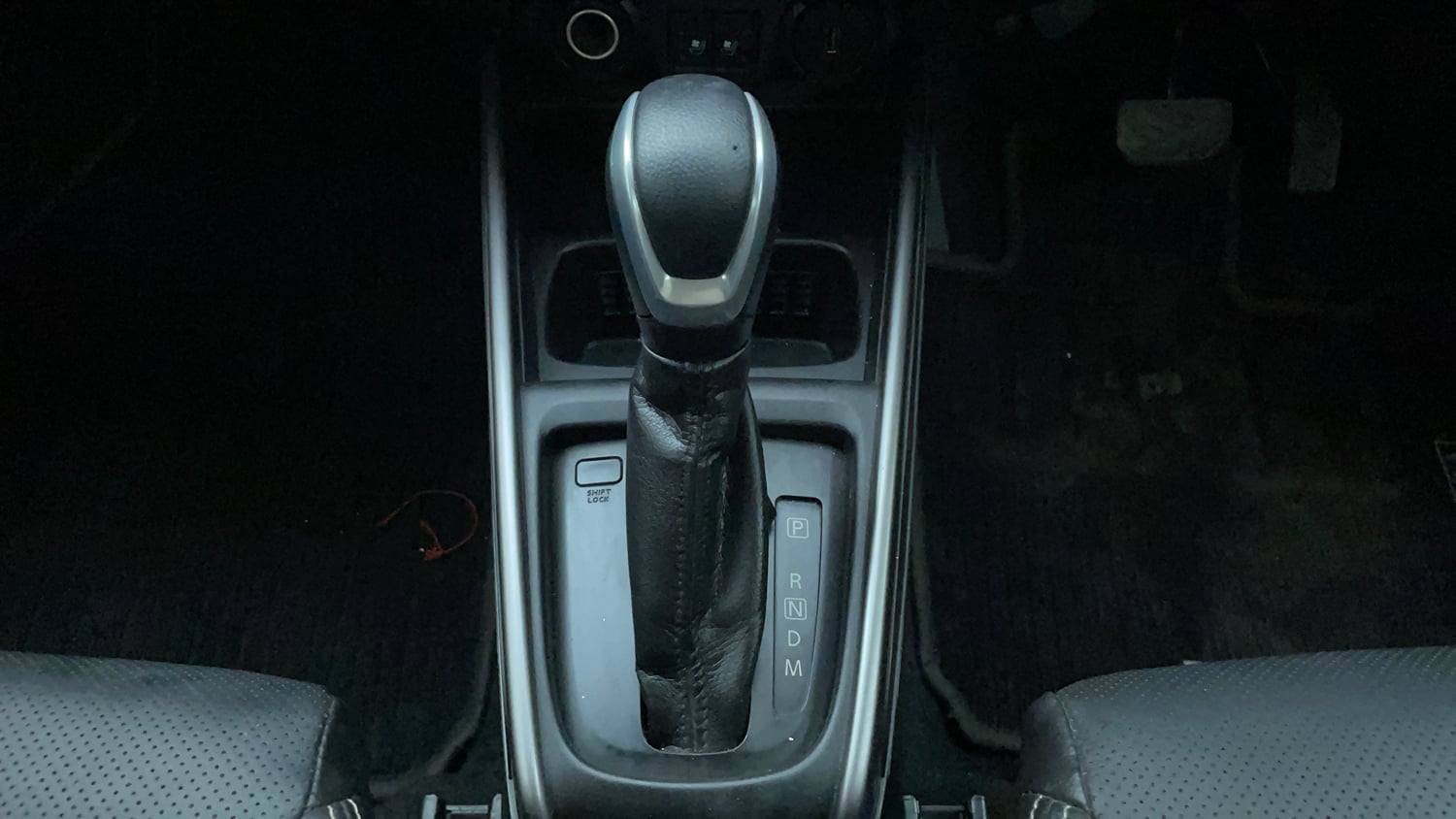 Used 2022 Maruti Suzuki XL6 Alpha Plus AT Petrol Petrol Automatic interior GEAR  KNOB VIEW