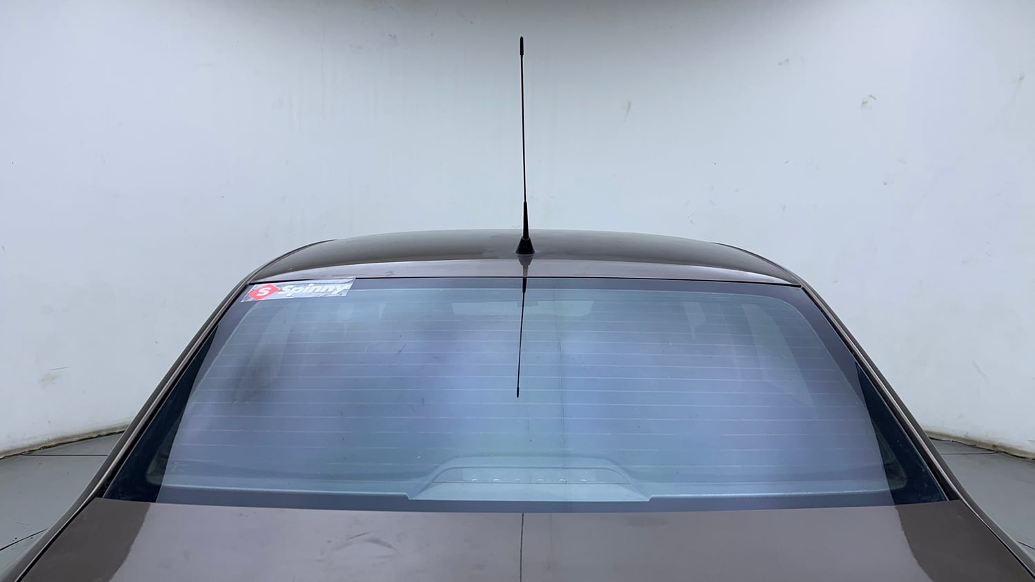 Used 2016 Volkswagen Ameo Highline 1.5L AT Diesel Automatic exterior BACK WINDSHIELD VIEW
