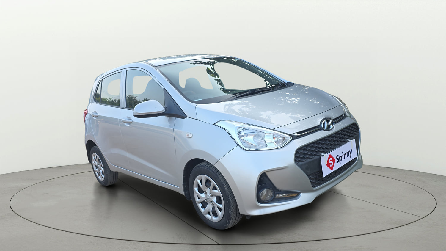 Used 2018 Hyundai Grand i10 Magna 1.2 Kappa VTVT Petrol Manual exterior RIGHT FRONT CORNER VIEW