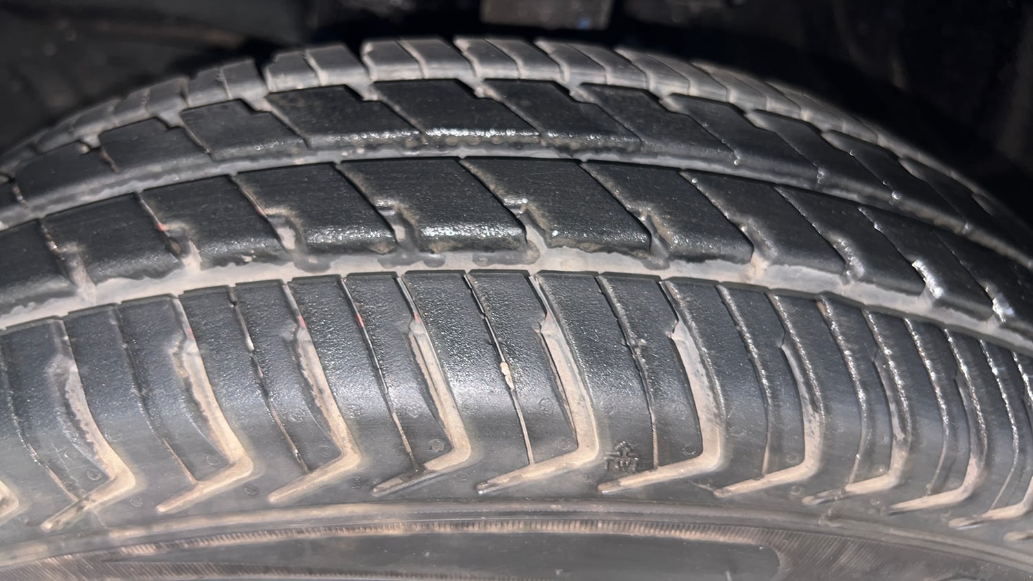 Used 2023 Maruti Suzuki Alto K10 VXi Plus AGS Petrol Automatic tyres LEFT FRONT TYRE TREAD VIEW