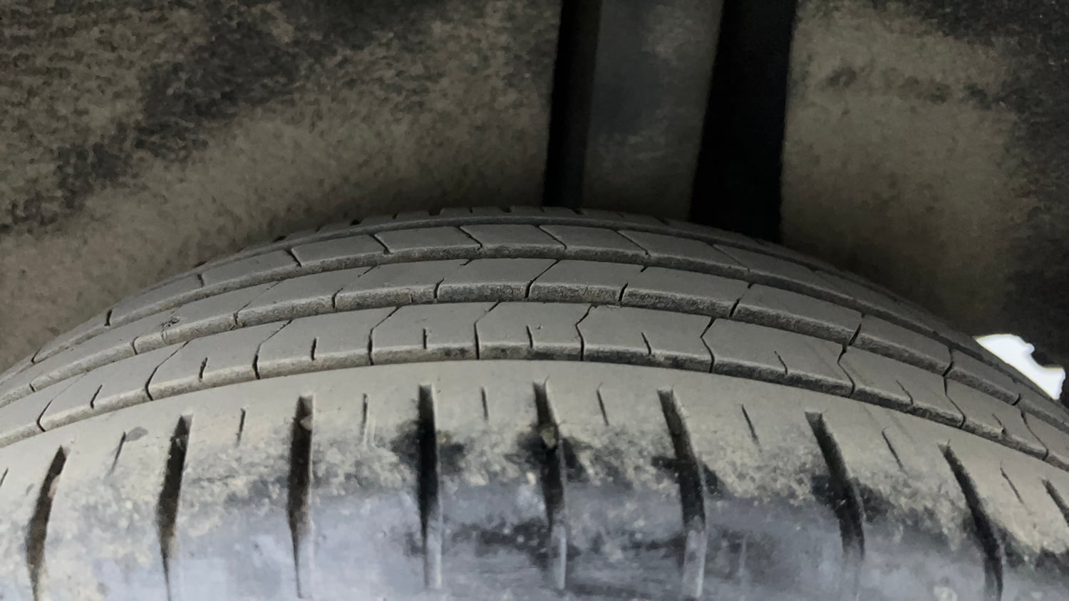 Used 2021 Maruti Suzuki Baleno Zeta Petrol Manual tyres LEFT REAR TYRE TREAD VIEW
