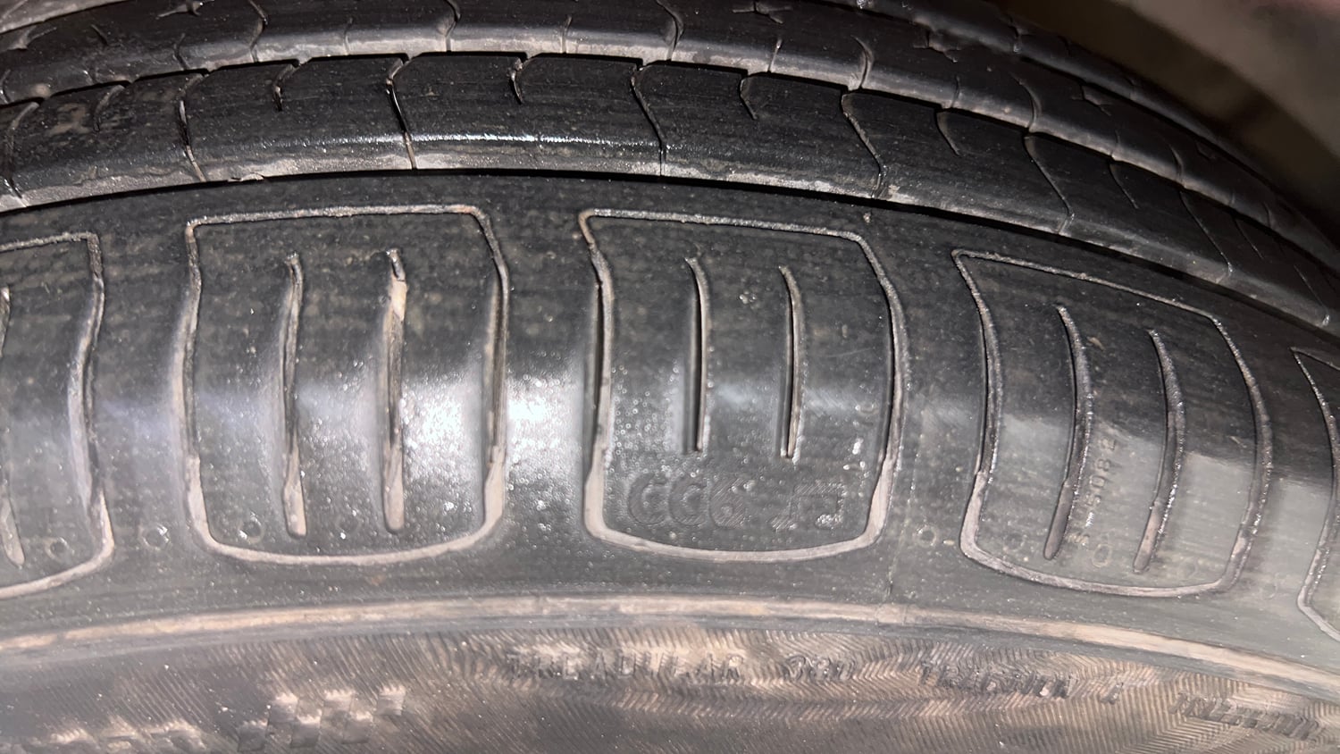 Used 2018 Hyundai Santro Asta Petrol Manual tyres RIGHT FRONT TYRE TREAD VIEW