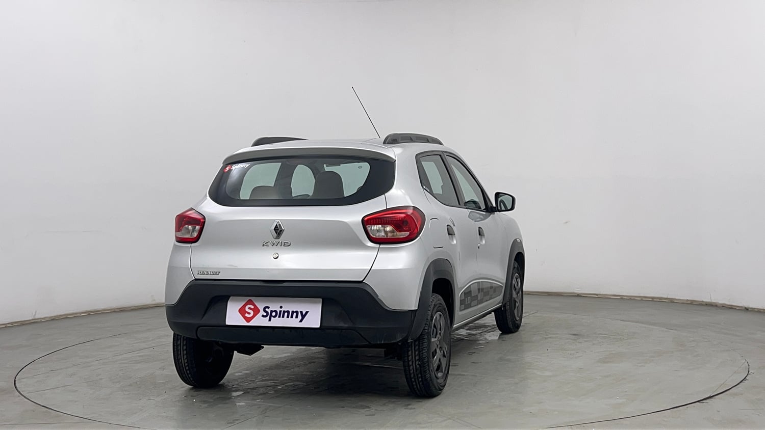 Used 2018 Renault Kwid 1.0 RXT Petrol Manual exterior RIGHT REAR CORNER VIEW
