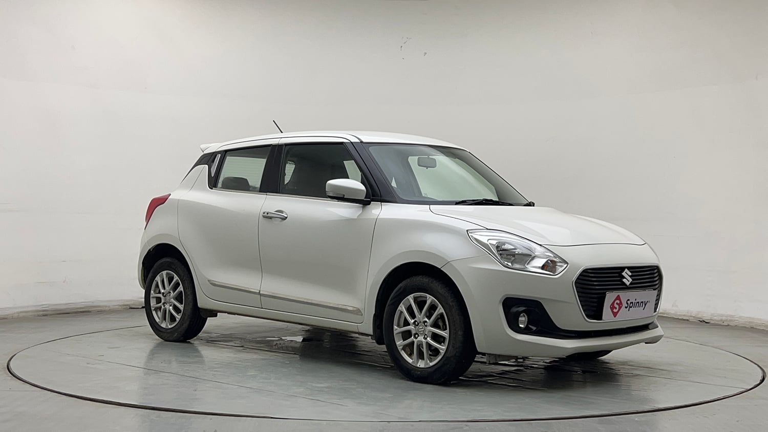 Used 2019 Maruti Suzuki Swift ZXi AMT Petrol Automatic exterior RIGHT FRONT CORNER VIEW