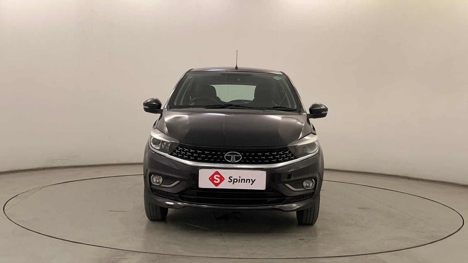 Used 2023 Tata Tiago XZ Plus CNG Cng Manual exterior FRONT VIEW