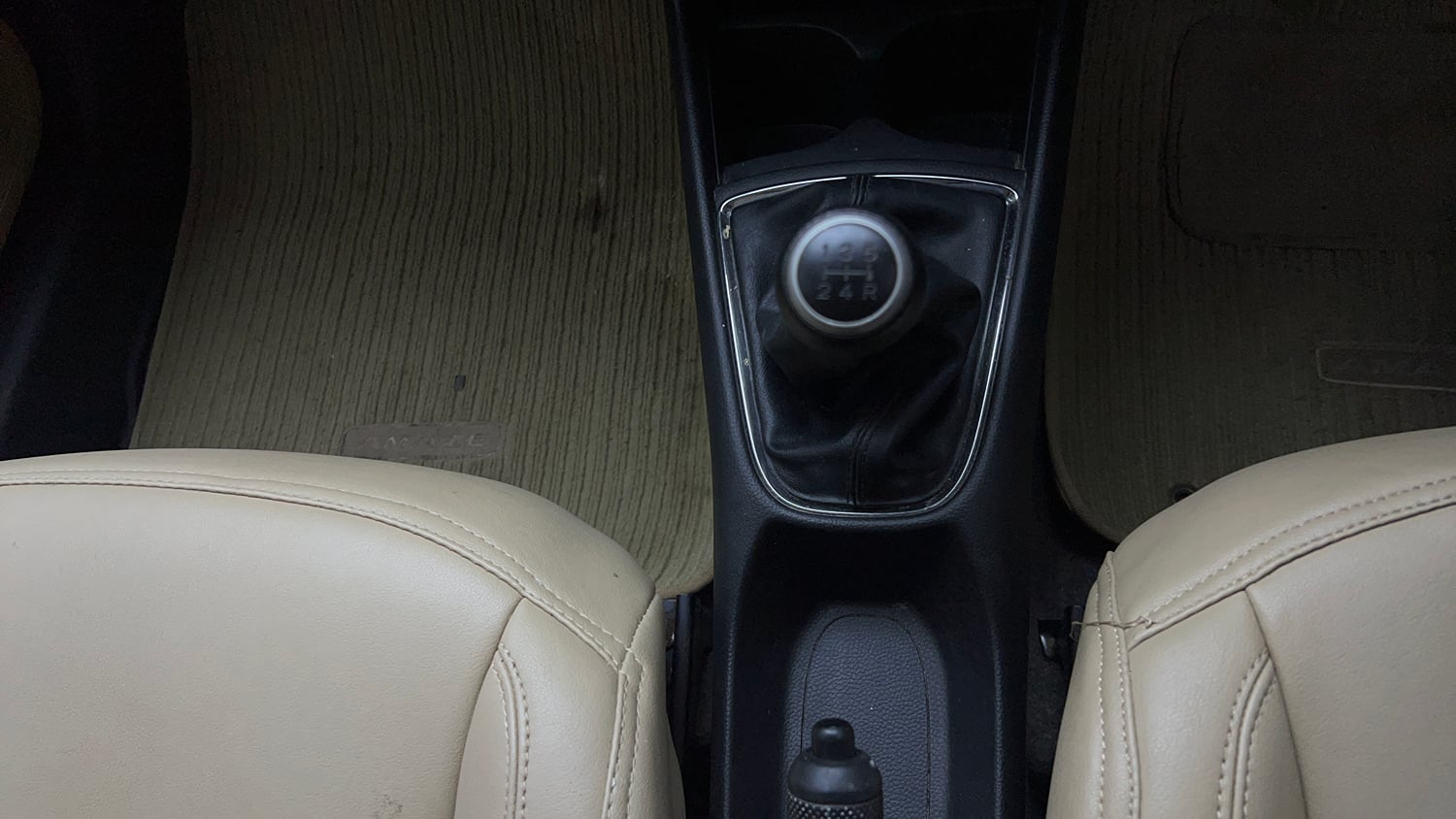 Used 2021 Honda Amaze S MT 1.2 Petrol Petrol Manual interior GEAR  KNOB VIEW