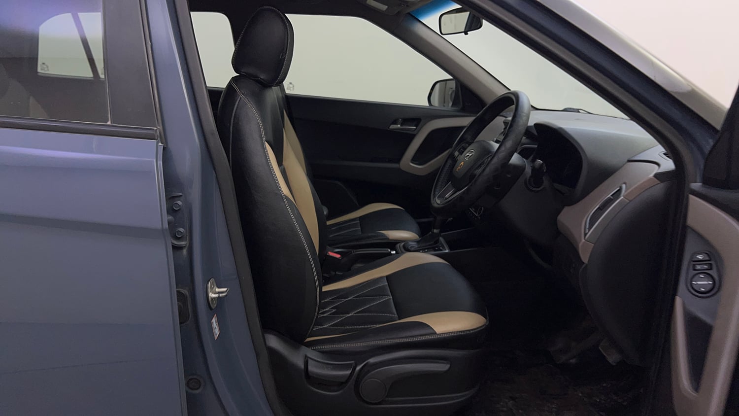 Used 2017 Hyundai Creta 1.6 SX Plus AT Petrol Petrol Automatic interior RIGHT SIDE FRONT DOOR CABIN VIEW
