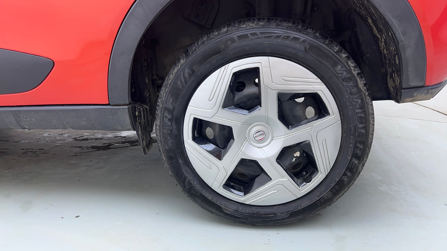 Used 2022 Tata Nexon XM Petrol Manual tyres LEFT REAR TYRE RIM VIEW