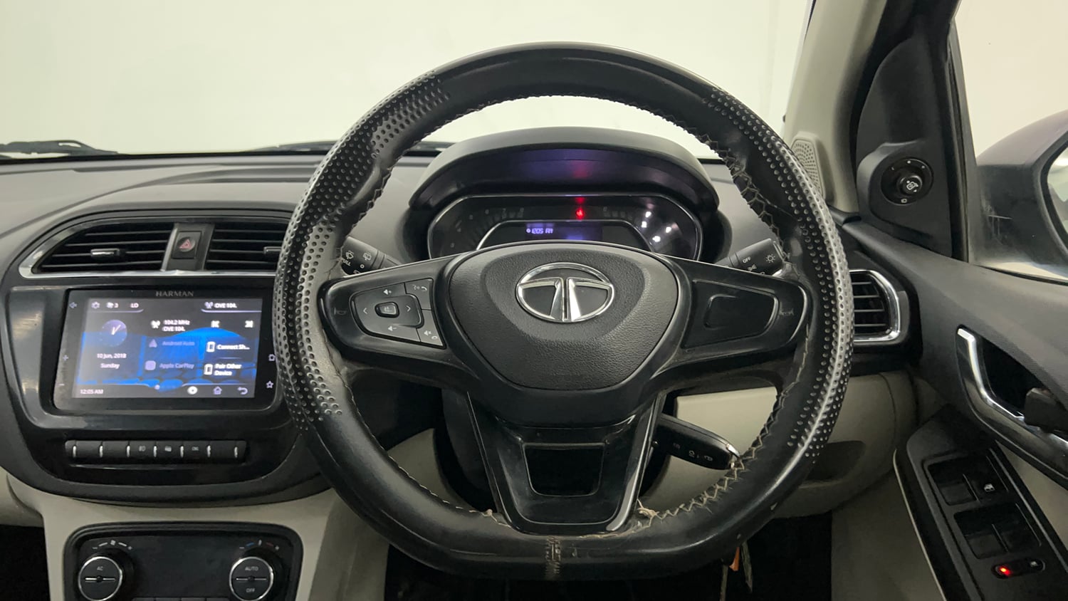 Used 2023 Tata Tiago XZ Plus CNG Cng Manual interior STEERING VIEW