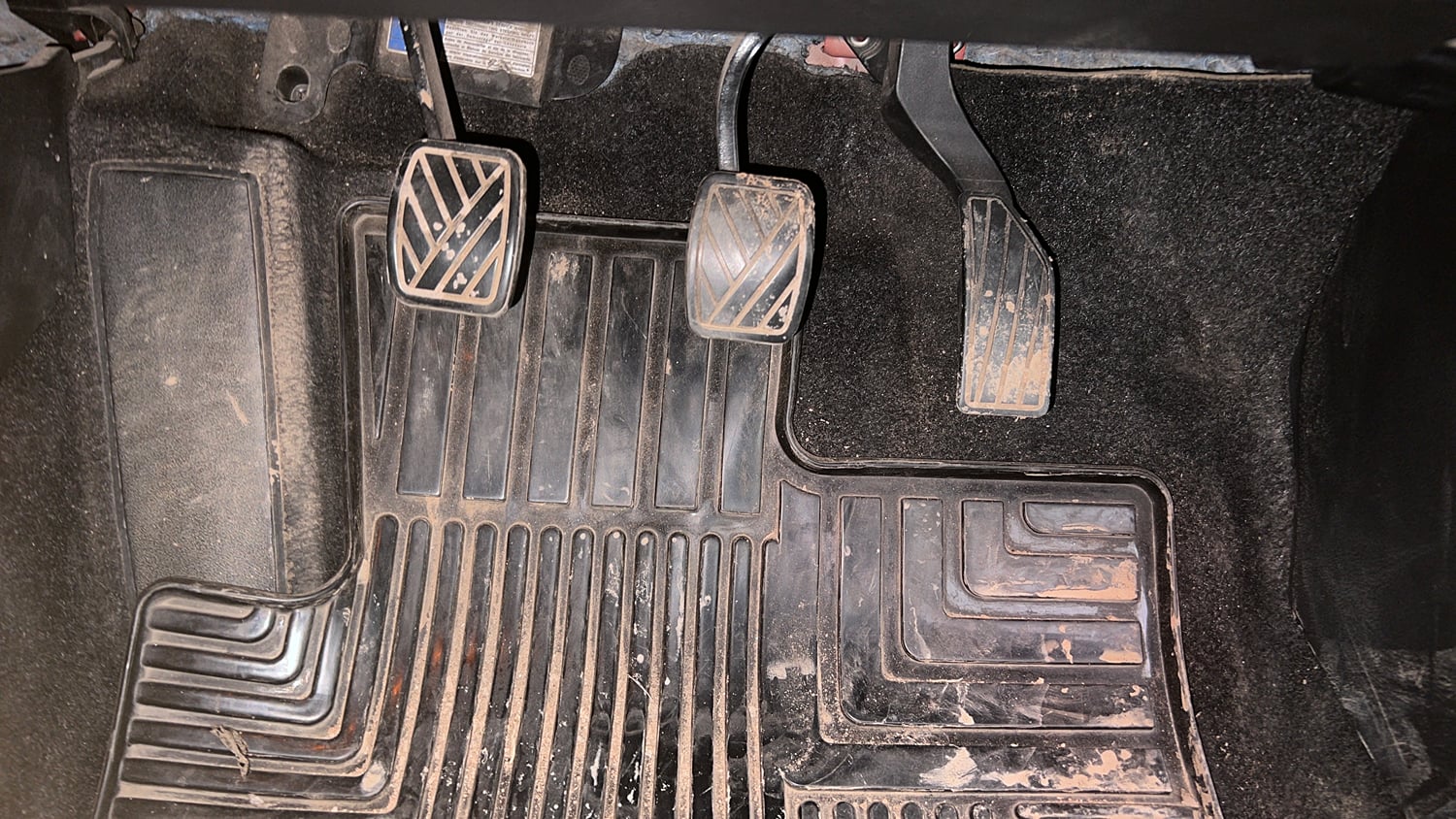 Used 2020 maruti-suzuki Vitara Brezza ZXi Plus Petrol Manual interior PEDALS VIEW
