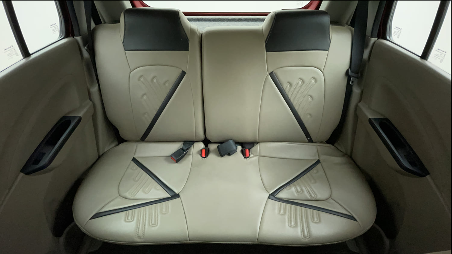 Used 2016 Maruti Suzuki Celerio VXI (O) AMT Petrol Automatic interior REAR SEAT CONDITION VIEW