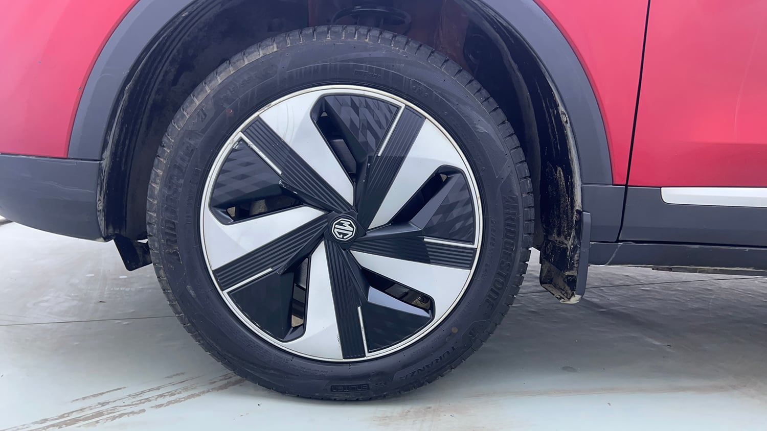Used 2023 MG Motors ZS EV Exclusive Electric Automatic tyres LEFT FRONT TYRE RIM VIEW