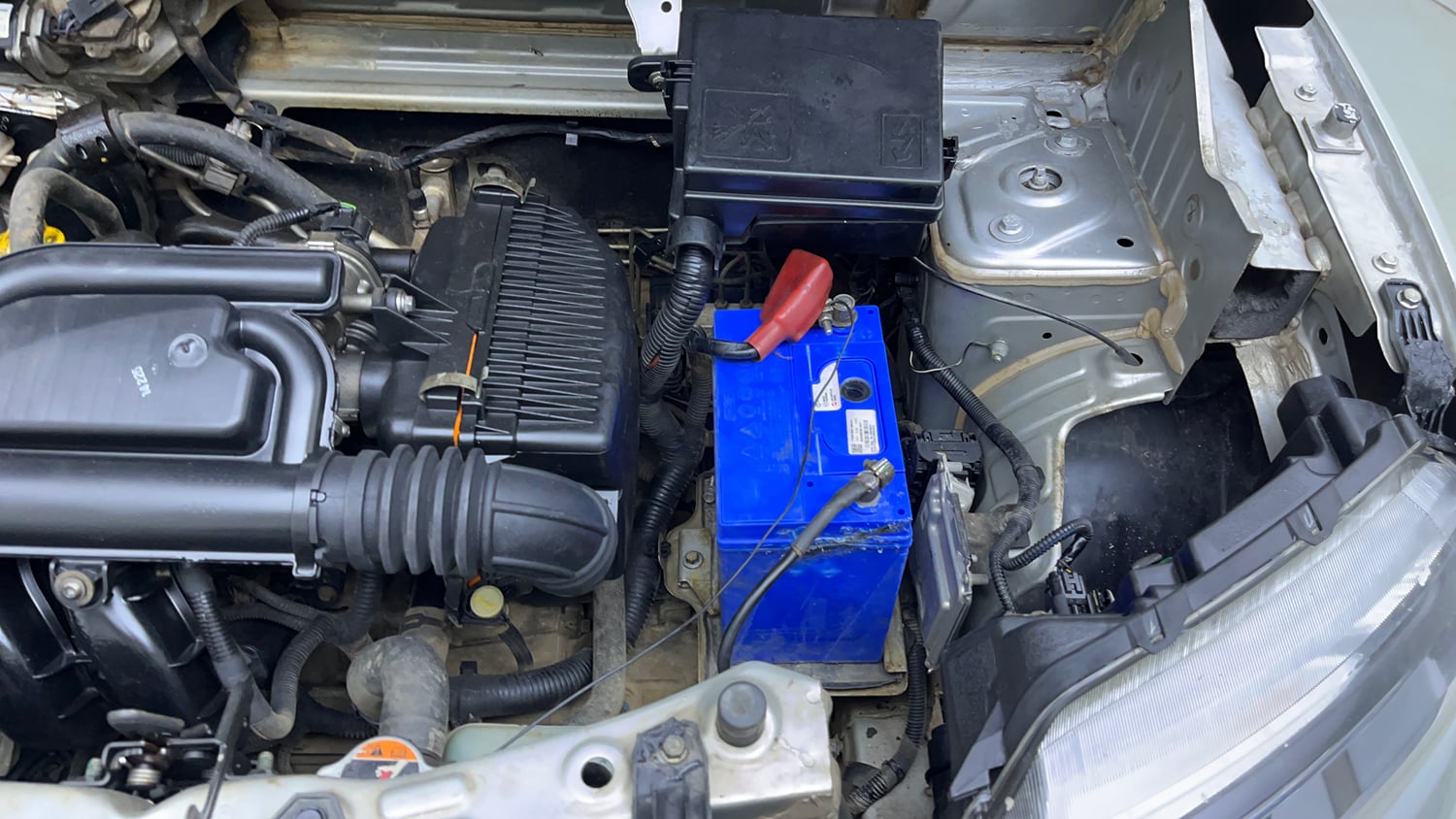 Used 2021 Renault Kwid RXL Petrol Manual engine ENGINE LEFT SIDE VIEW