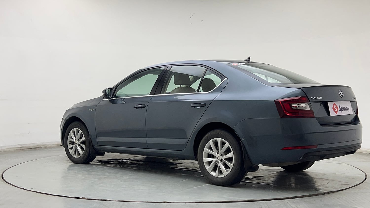 Used 2018 Skoda Octavia 1.8 TSI L&K Petrol Automatic exterior LEFT REAR CORNER VIEW