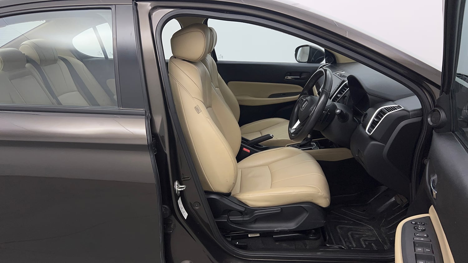 Used 2021 Honda City ZX CVT Petrol Petrol Automatic interior RIGHT SIDE FRONT DOOR CABIN VIEW