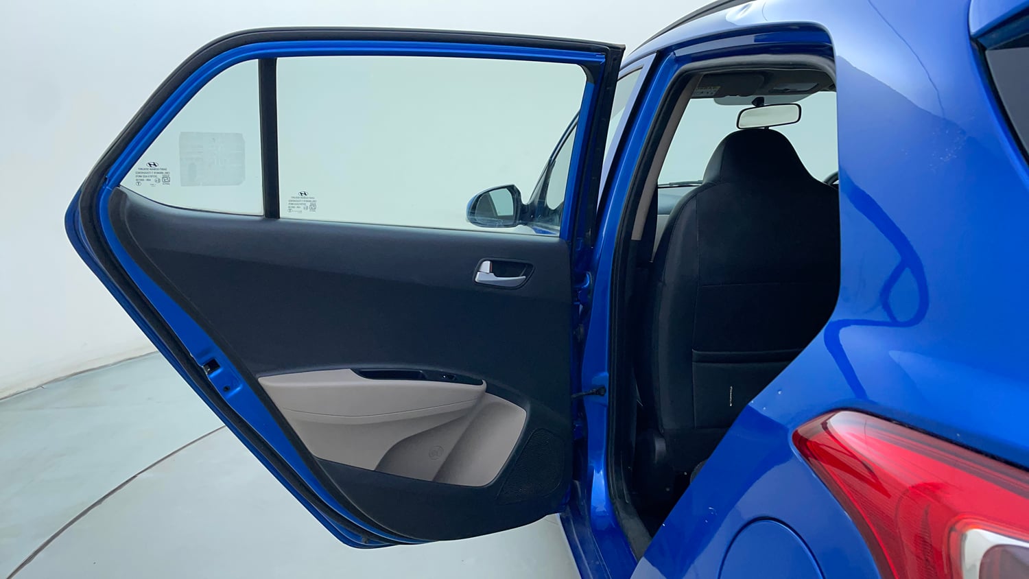 Used 2017 Hyundai Grand i10 Asta 1.2 Kappa VTVT Petrol Manual interior LEFT REAR DOOR OPEN VIEW