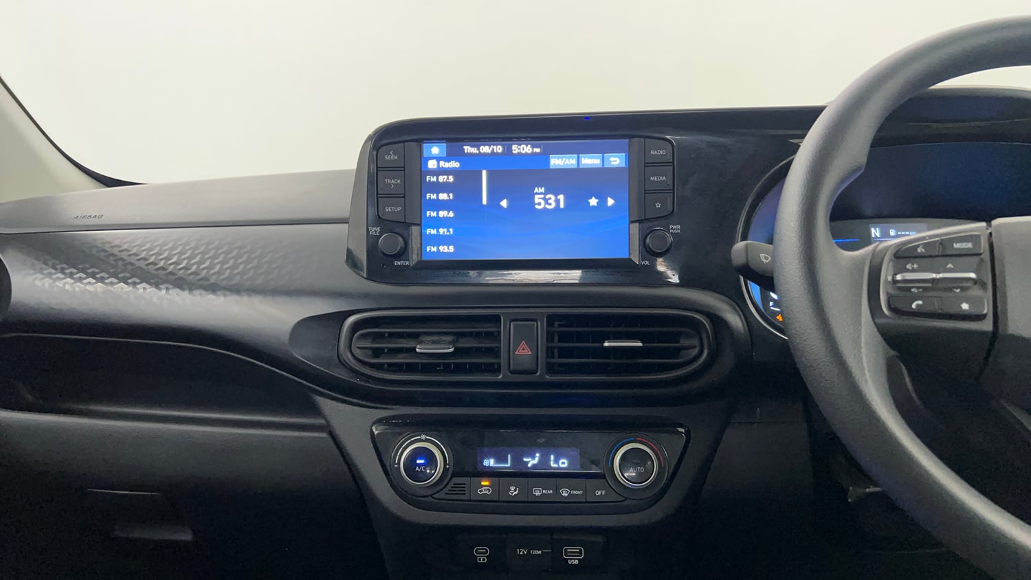 Used 2024 Hyundai Exter SX 1.2 AMT Petrol Automatic interior MUSIC SYSTEM & AC CONTROL VIEW