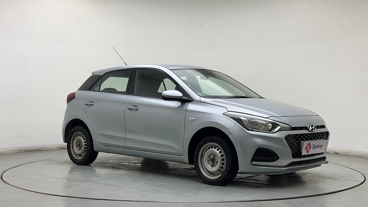 Used 2019 Hyundai Elite i20 Magna Executive 1.2 Petrol Manual exterior RIGHT FRONT CORNER VIEW