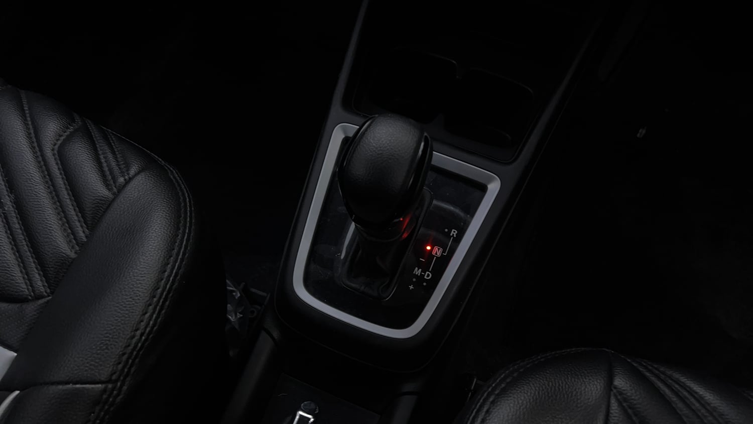 Used 2023 Maruti Suzuki Swift VXi AMT Petrol Automatic interior GEAR  KNOB VIEW