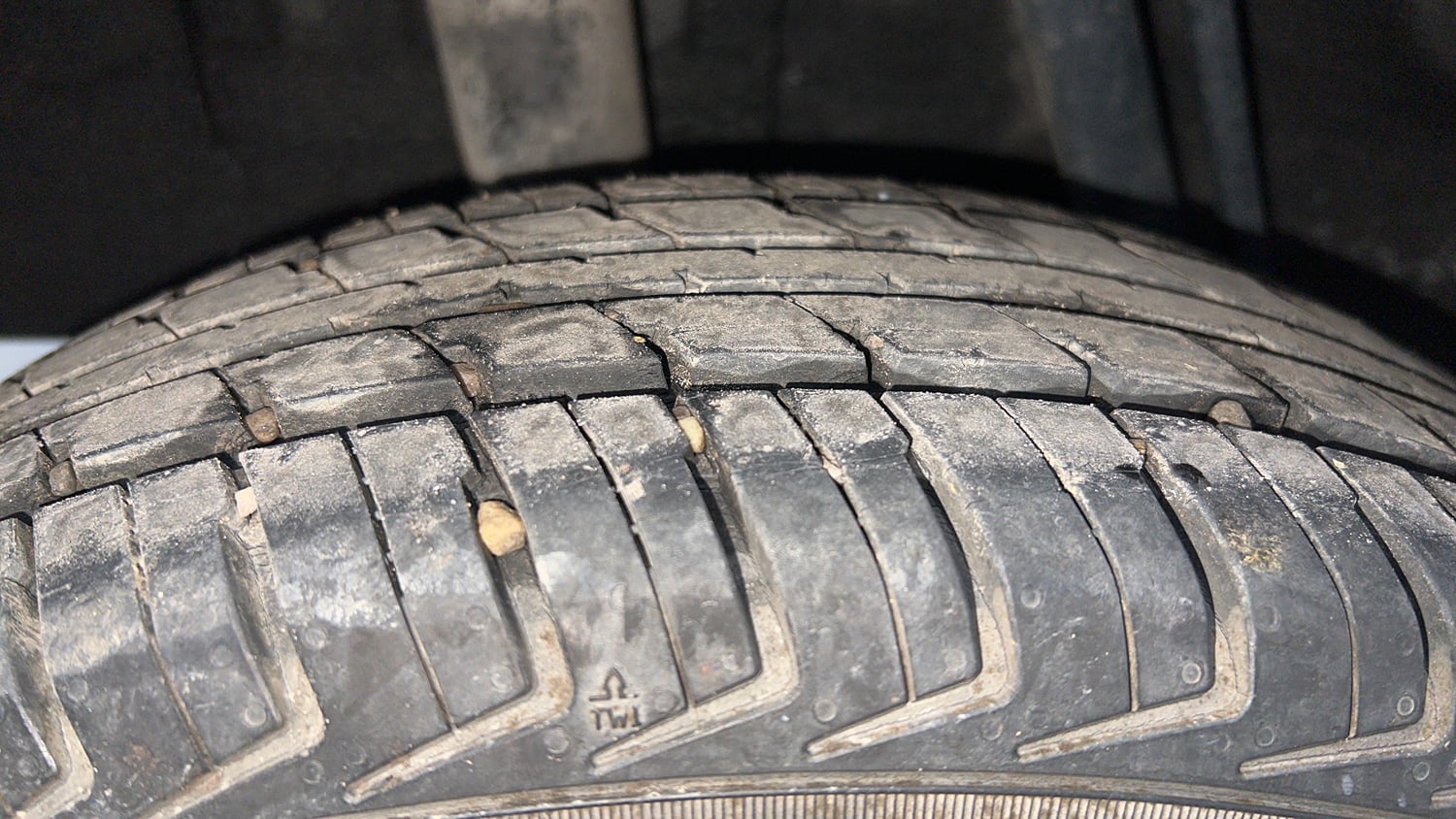 Used 2018 Renault Kwid 1.0 RXT Petrol Manual tyres RIGHT REAR TYRE TREAD VIEW