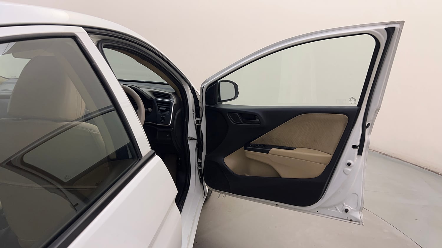 Used 2016 Honda City S Petrol Manual interior RIGHT FRONT DOOR OPEN VIEW