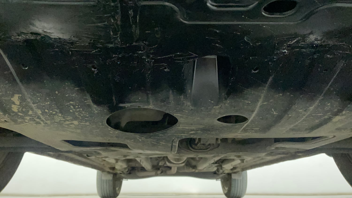 Used 2024 Hyundai Creta SX 1.5 Petrol Petrol Manual extra FRONT LEFT UNDERBODY VIEW