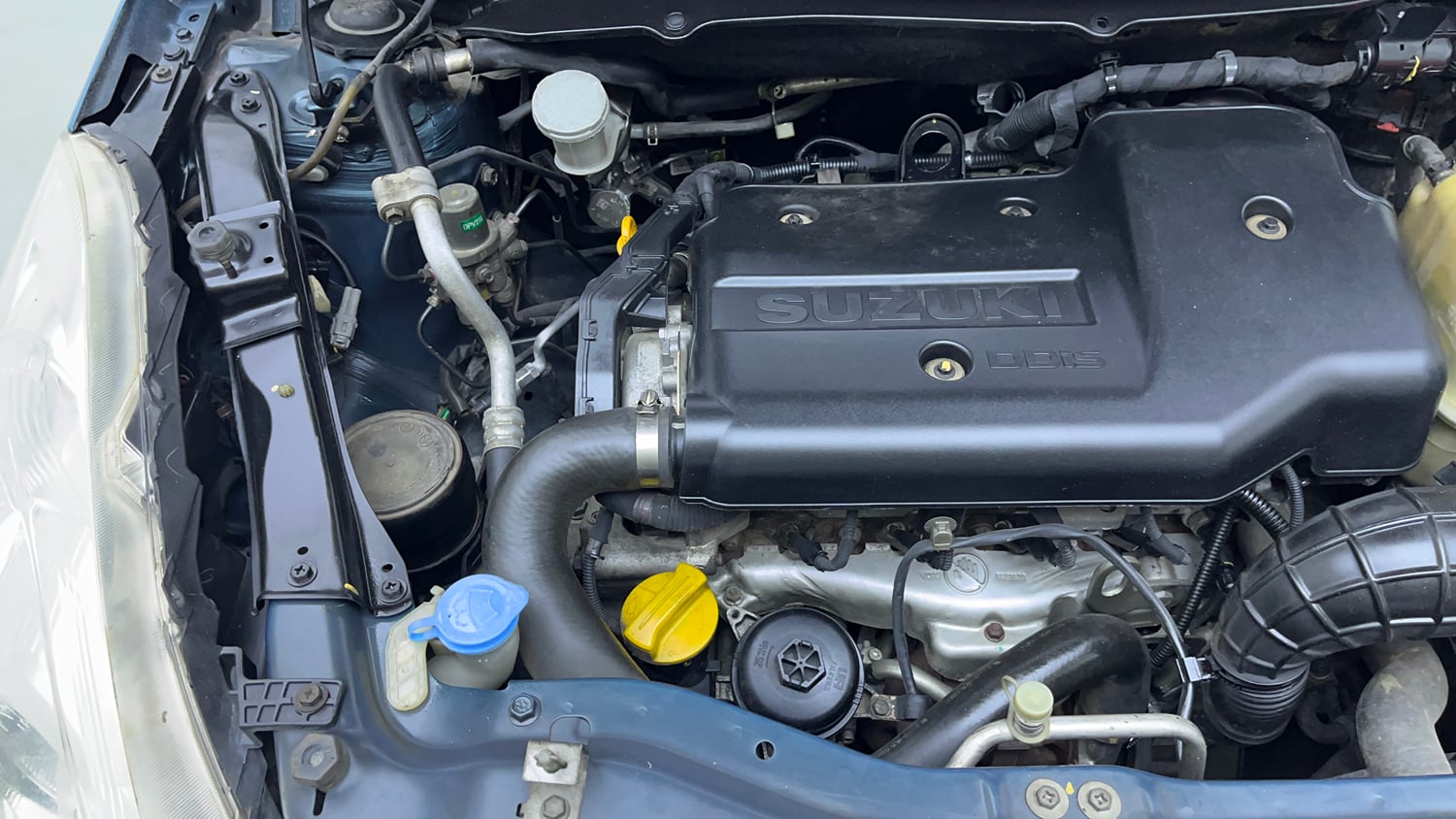 Used 2014 Maruti Suzuki Swift Dzire VDI Diesel Manual engine ENGINE RIGHT SIDE VIEW