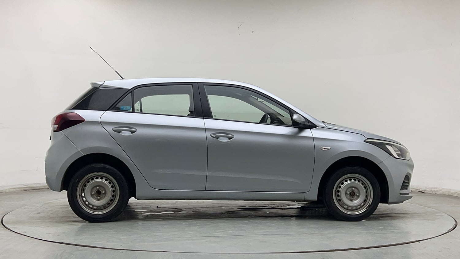 Used 2019 Hyundai Elite i20 Magna Executive 1.2 Petrol Manual exterior RIGHT SIDE VIEW