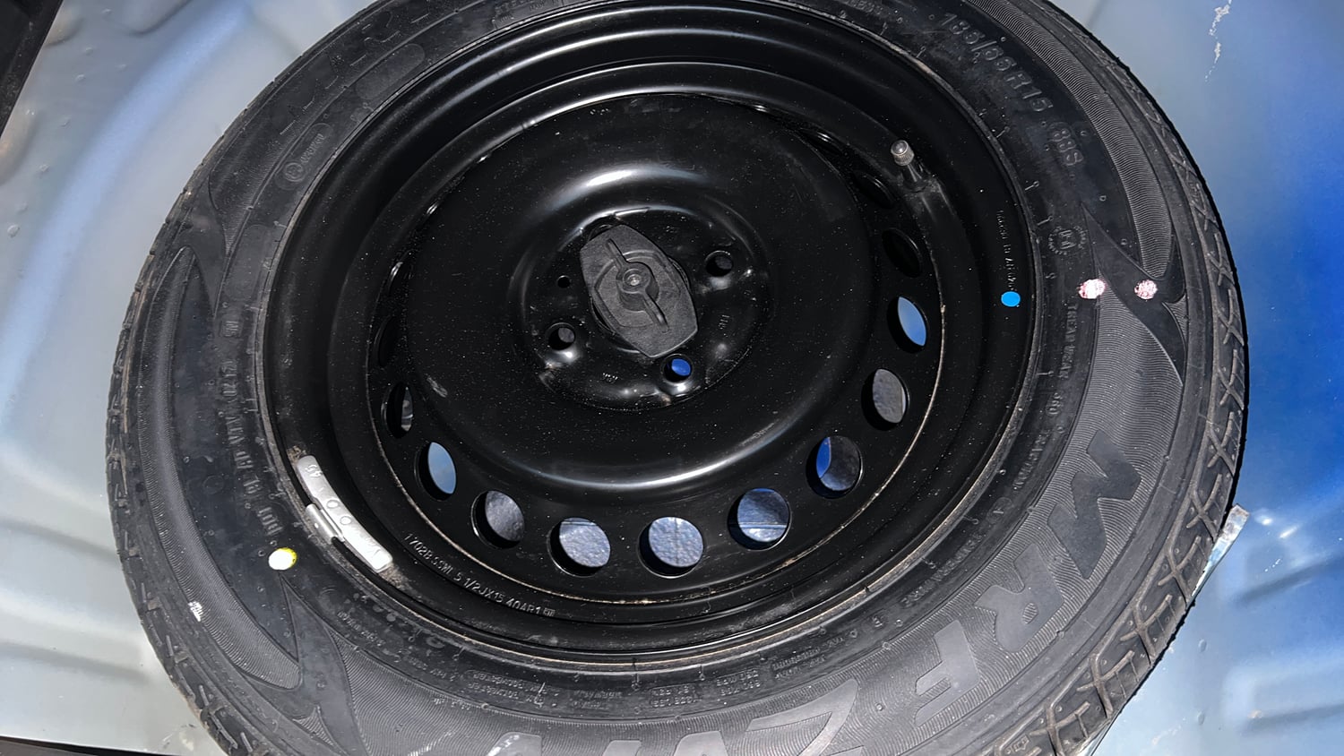Used 2017 Maruti Suzuki Baleno Delta 1.2 Petrol Manual tyres SPARE TYRE VIEW