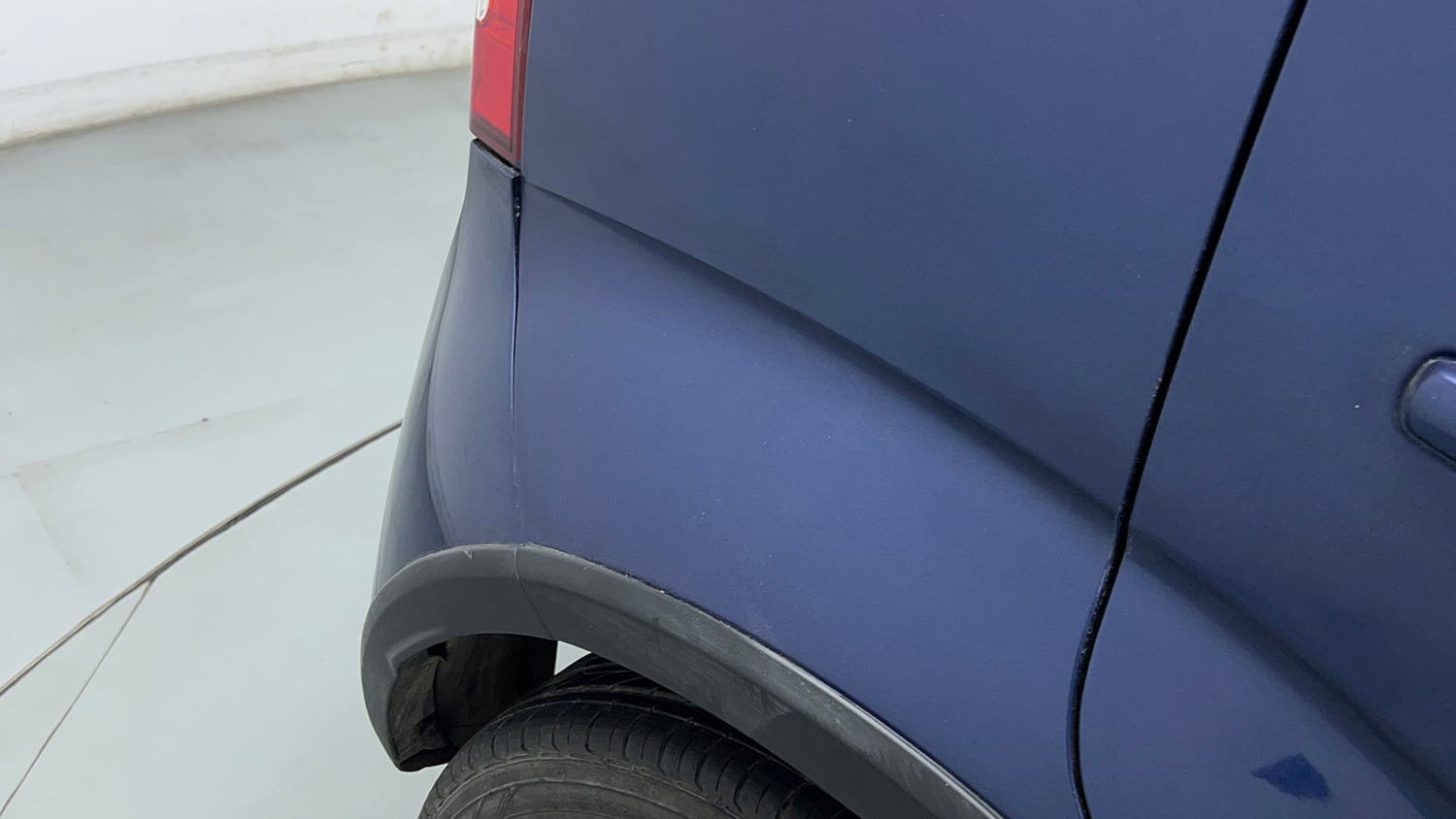 Used 2019 Maruti Suzuki Ignis Zeta 1.2 AMT Petrol Automatic dents MINOR SCRATCH