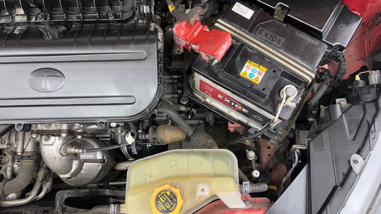 Used 2024 Tata Tiago XZA Plus iCNG Cng Automatic engine ENGINE LEFT SIDE VIEW