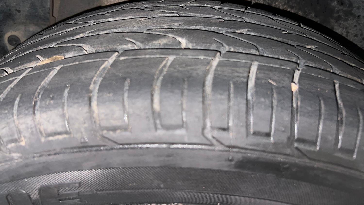 Used 2017 Hyundai Creta 1.6 SX Plus AT Petrol Petrol Automatic tyres RIGHT REAR TYRE TREAD VIEW