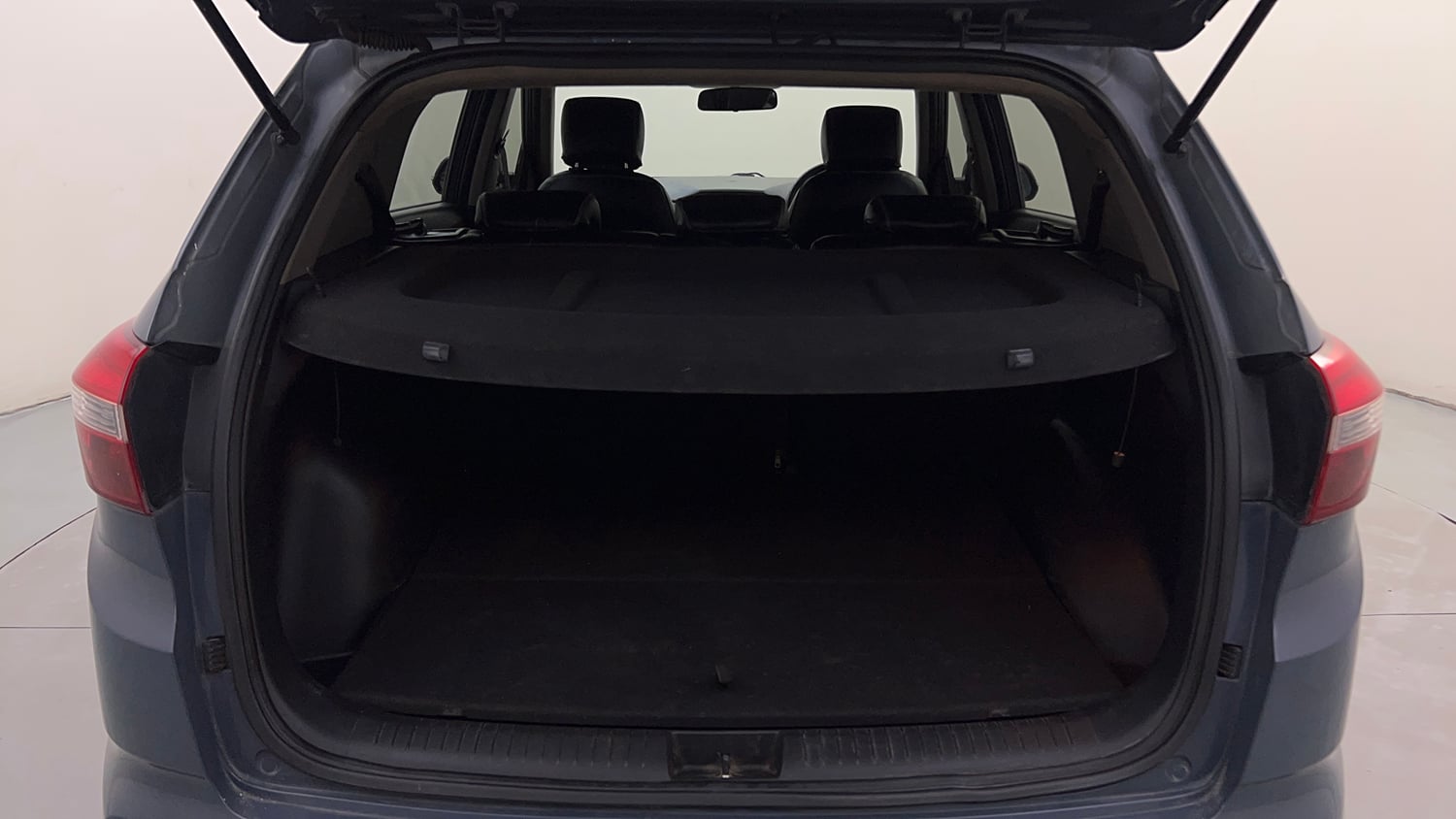 Used 2017 Hyundai Creta 1.6 SX Plus AT Petrol Petrol Automatic interior DICKY INSIDE VIEW